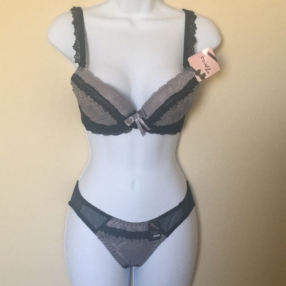 Bra and panty set